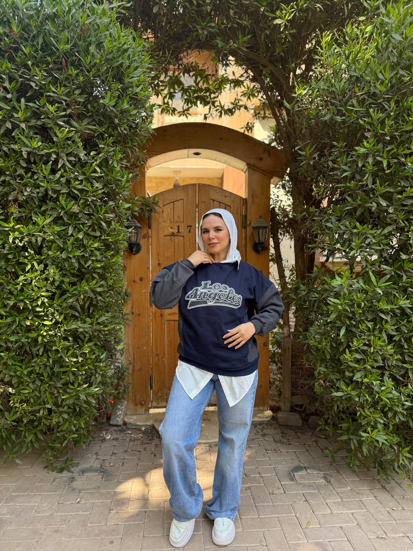 هودي شيميز كحلي